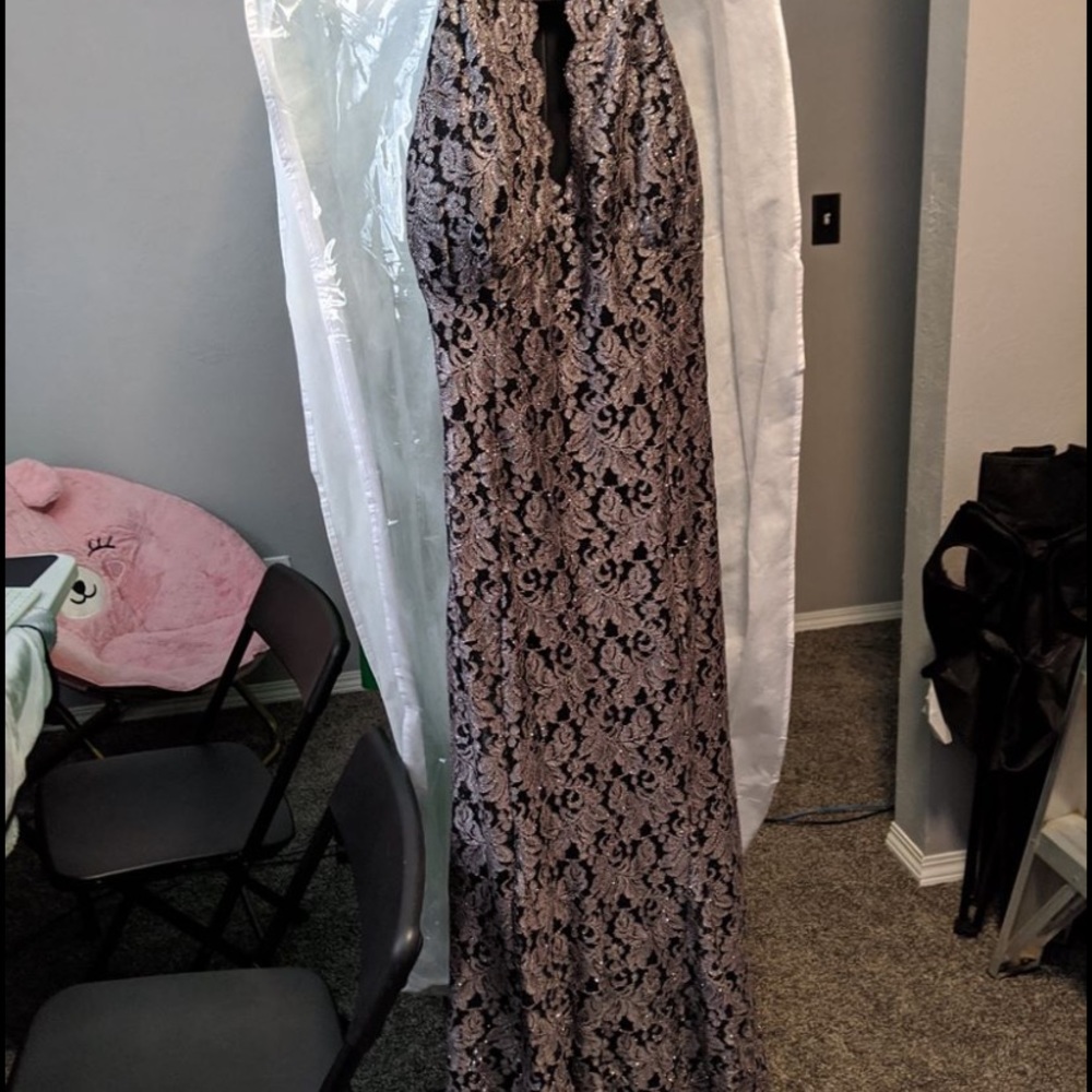 Dresses! - Picture 6 of 8